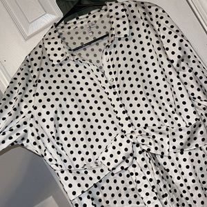XL polka dot button up shirt with added bow